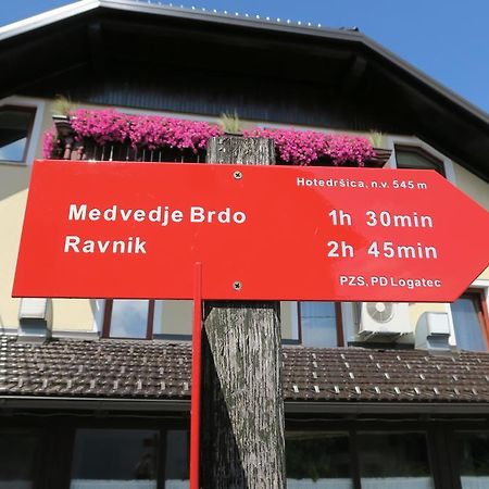Gostilna Turk Otel Hotedrsica Dış mekan fotoğraf